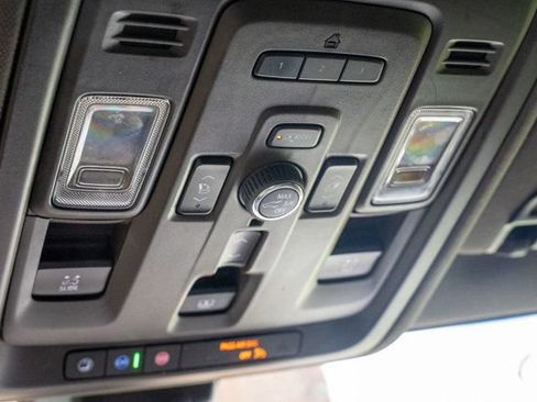 Used 2021 GMC Yukon Denali AWD/4WD image 42