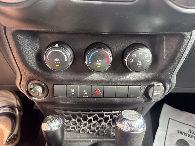 Used 2016 Jeep Wrangler Unlimited Sport w/ Quick Order Package 24S AWD/4WD image 18