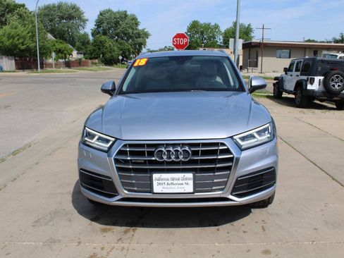 Used 2018 Audi Q5 2.0T Premium Plus w/ Premium Plus Package AWD/4WD image 3