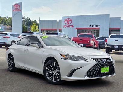 Used 2023 Lexus ES 250 w/ Premium Package