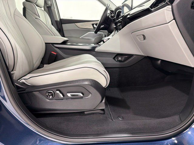 Certified 2026 Acura MDX w/ Advance Package AWD/4WD image 22
