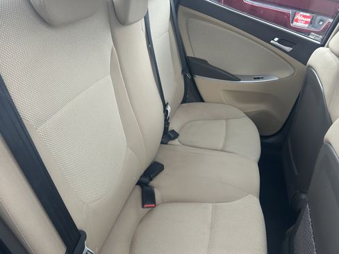 Used 2014 Hyundai Accent GLS image 11