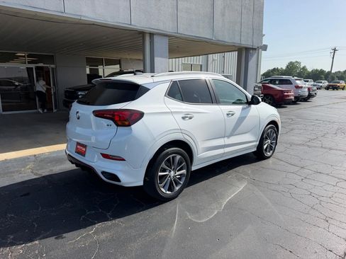 Used 2023 Buick Encore GX Select w/ Sport Touring Package FWD image 3