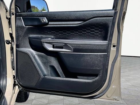 Certified 2025 Ford Ranger XLT w/ Technology Package AWD/4WD image 25