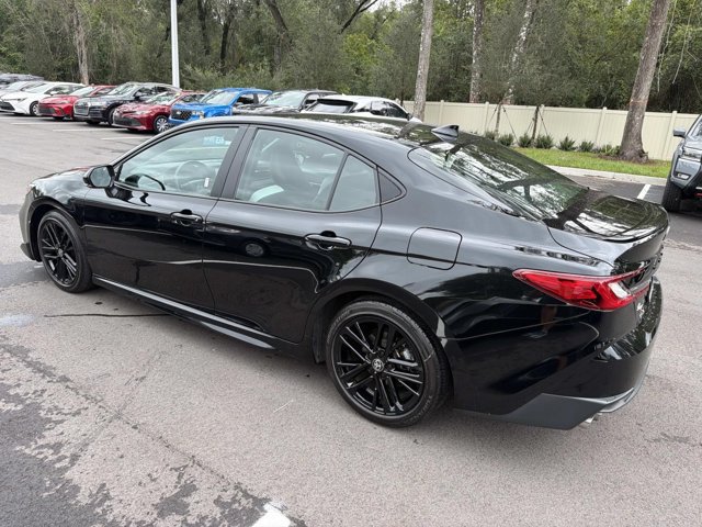 Certified 2025 Toyota Camry SE FWD image 4