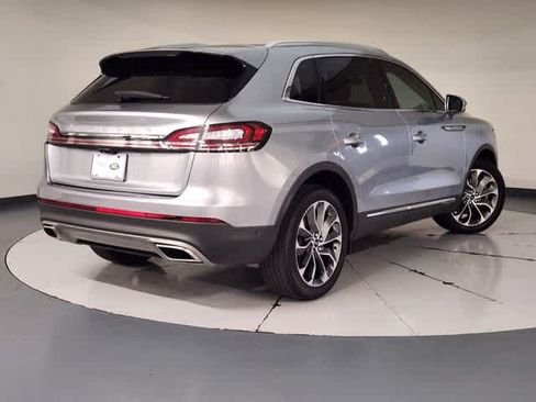 Used 2023 Lincoln Nautilus Reserve w/ Equipment Group 201A FWD image 2