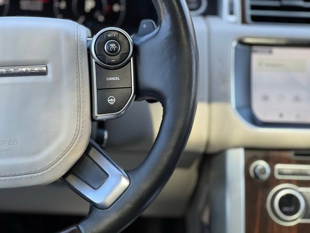 Used 2017 Land Rover Range Rover HSE AWD/4WD image 34