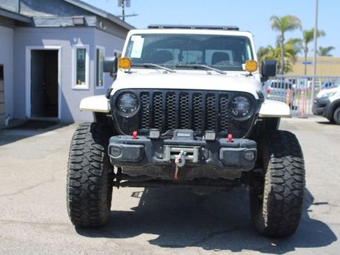 Used 2022 Jeep Gladiator Sport AWD/4WD image 2