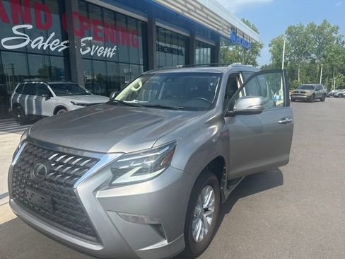 Used 2020 Lexus GX 460 AWD/4WD image 3