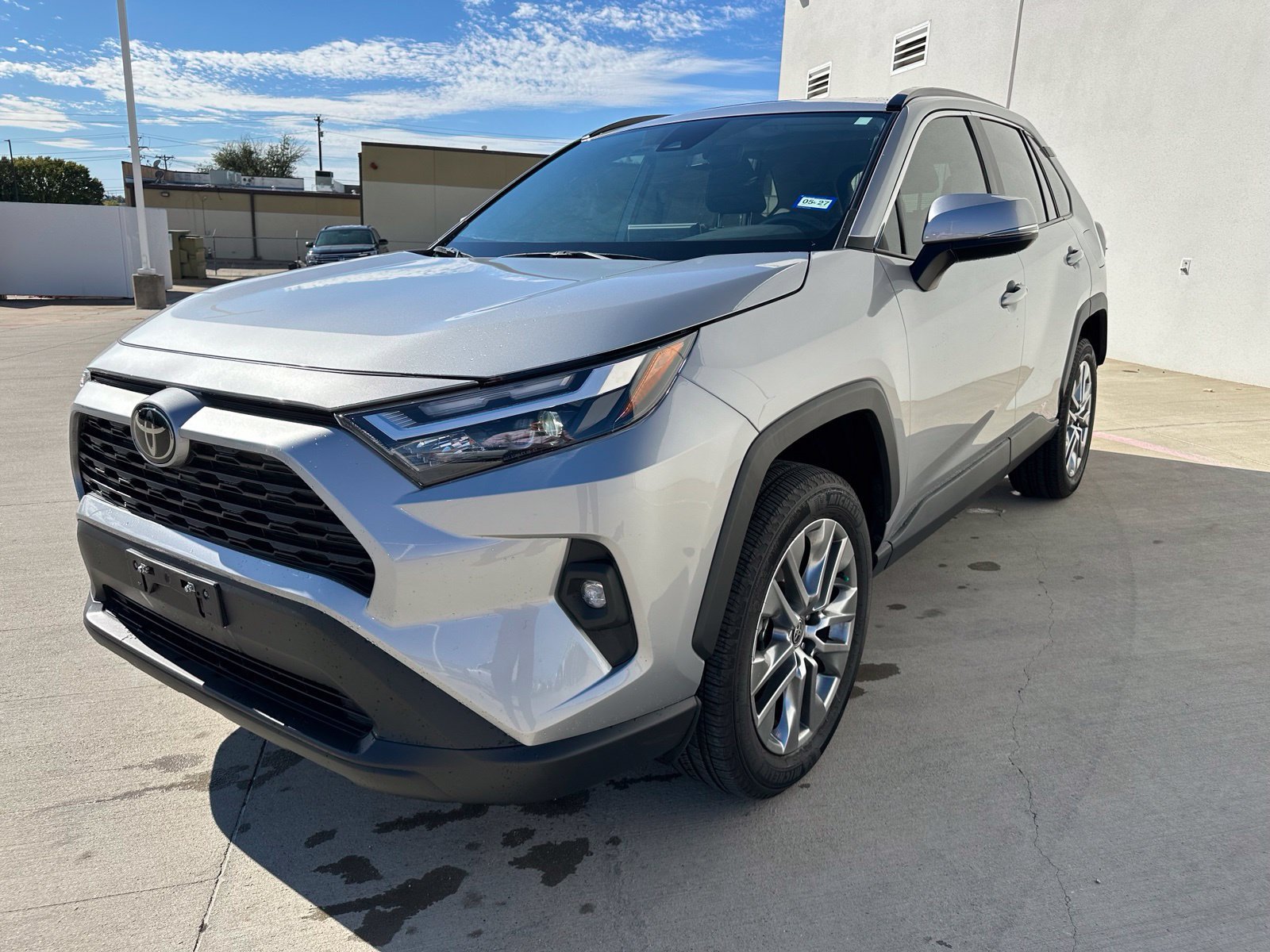 Used 2025 Toyota RAV4 XLE Premium FWD image 3