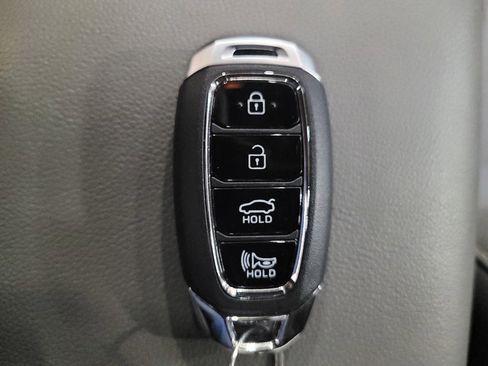 Used 2022 Hyundai Elantra SEL FWD image 32