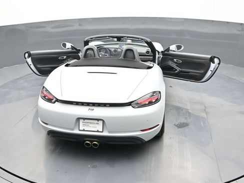 Certified 2024 Porsche 718 Boxster S RWD image 24