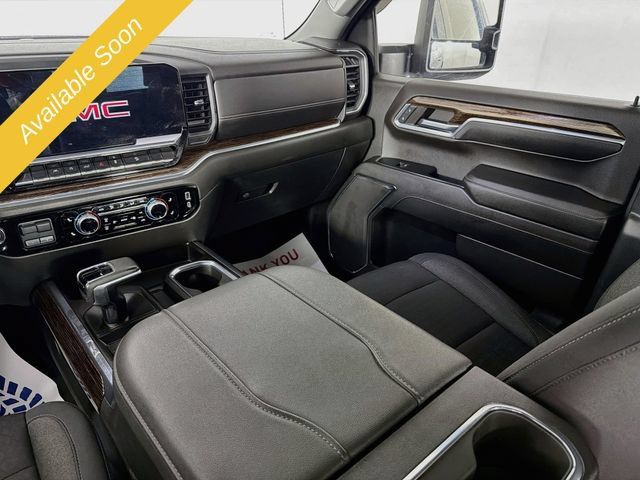 Used 2023 GMC Sierra 1500 Elevation w/ LPO, Elevation Black Package AWD/4WD image 23