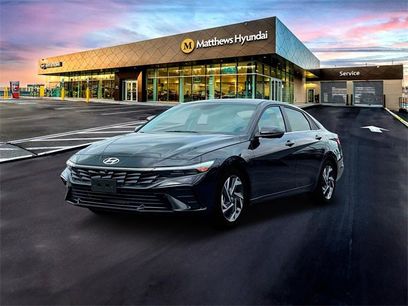 New 2025 Hyundai Elantra Limited