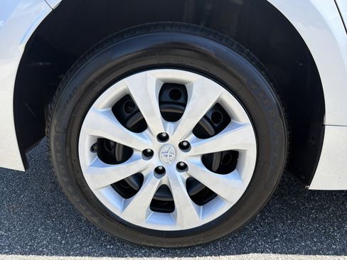 Certified 2024 Toyota Corolla LE FWD image 19