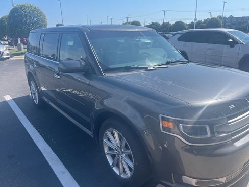Used 2019 Ford Flex Limited FWD image 3
