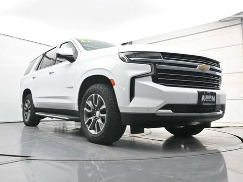 Used 2021 Chevrolet Tahoe LT w/ LT Signature Plus Package AWD/4WD image 19