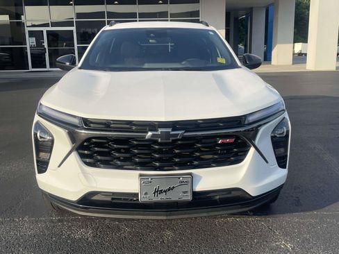 Used 2025 Chevrolet Trax RS w/ Driver Confidence Package FWD image 10