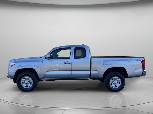 Used 2022 Toyota Tacoma SR5 image 5