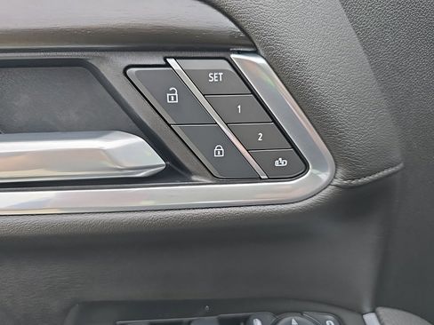 Used 2025 GMC Sierra 3500 Denali image 25