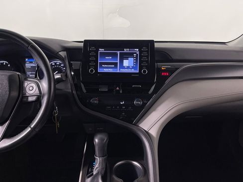 Used 2023 Toyota Camry SE image 17