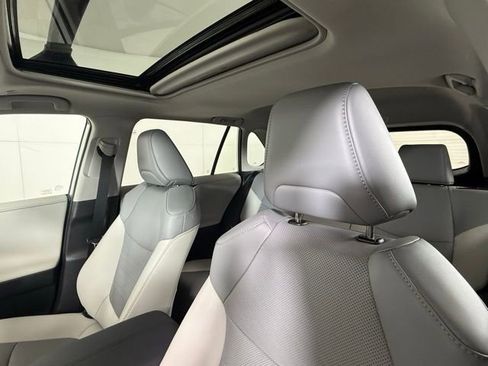 Used 2025 Toyota RAV4 Limited w/ Advanced Technology Package FWD image 15