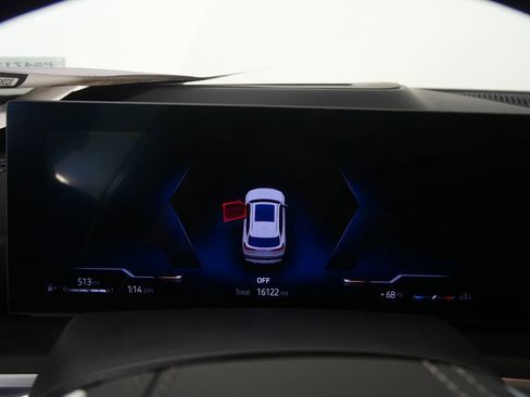 Used 2026 BMW X5 sDrive40i image 19