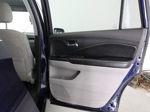 Used 2016 Honda Pilot LX image 42