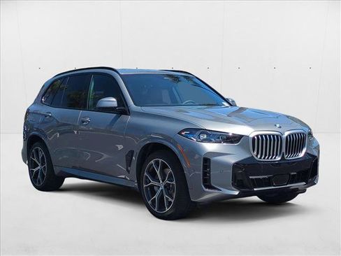 Used 2026 BMW X5 xDrive40i w/ M Sport Package AWD/4WD image 7