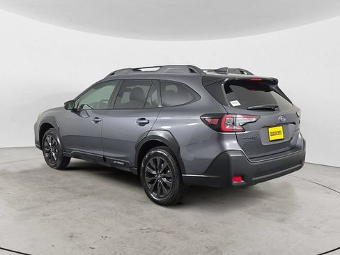 Certified 2025 Subaru Outback Onyx Edition AWD/4WD image 7