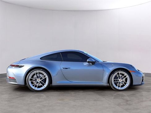 Certified 2025 Porsche 911 Carrera image 9