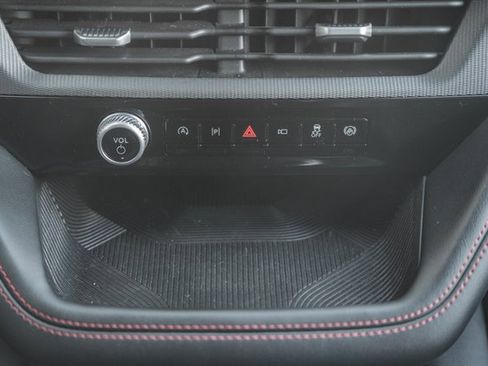 Used 2025 Ford Explorer ST-Line w/ ST-Line Street Pack image 29