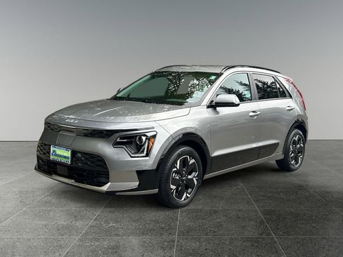 Used 2023 Kia Niro Wind FWD image 4