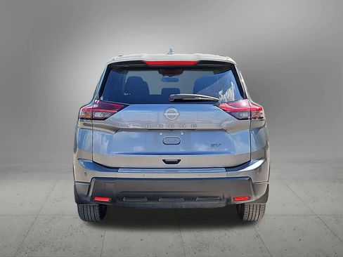 Used 2024 Nissan Rogue SV FWD image 5