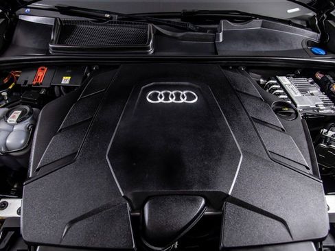 Used 2023 Audi Q8 Prestige image 41