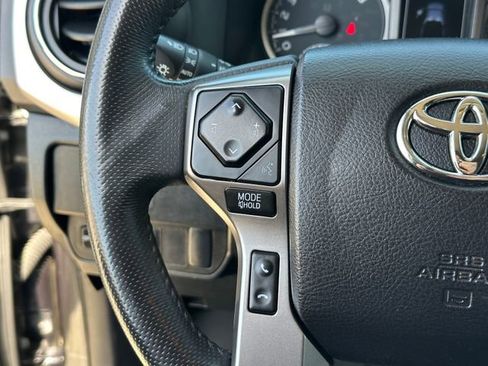 Used 2021 Toyota Tacoma SR5 image 15