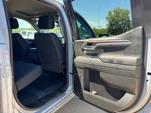 Used 2024 Chevrolet Silverado 1500 LT AWD/4WD image 36