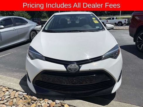 Used 2018 Toyota Corolla LE FWD image 12