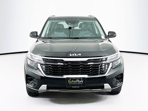 Used 2024 Kia Seltos S FWD image 2