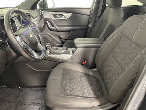 Certified 2019 Chevrolet Blazer LT image 2