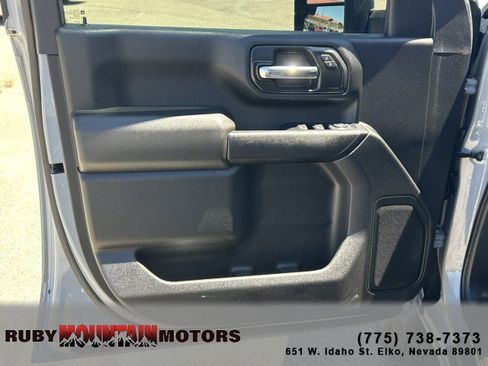 Used 2024 Chevrolet Silverado 2500 Custom w/ Custom Value Package AWD/4WD image 9