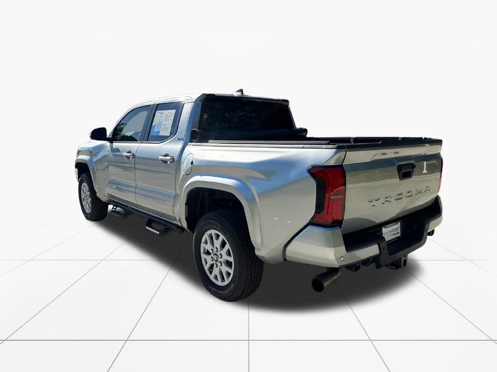 Used 2024 Toyota Tacoma SR5 w/ SR5 Upgrade Package RWD image 6