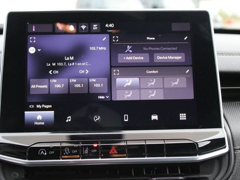 Used 2024 Jeep Compass Latitude w/ Altitude Special Edition image 18