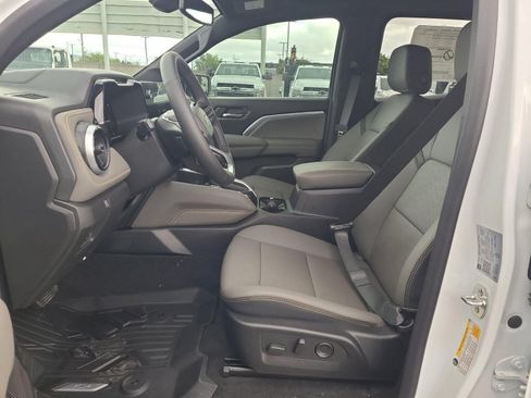 New 2026 Chevrolet Colorado ZR2 w/ Technology Package AWD/4WD image 12