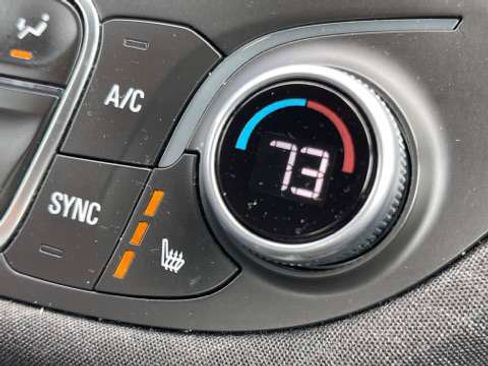 Used 2023 Chevrolet Malibu LT image 63