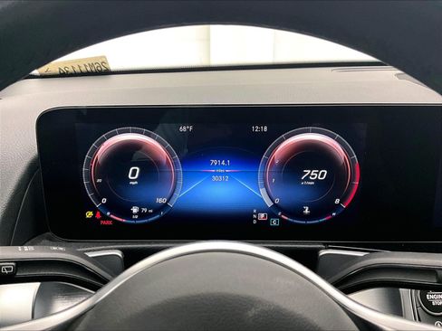 Certified 2022 Mercedes-Benz GLB 250 4MATIC image 23