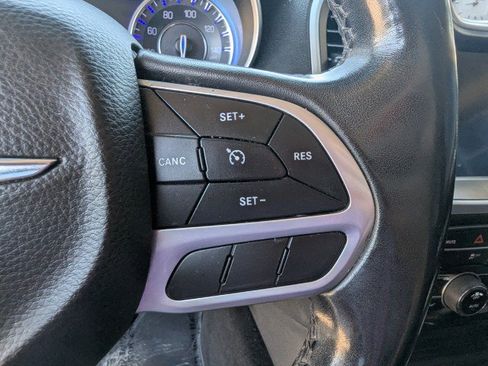 Used 2019 Chrysler 300 Touring w/ Sport Appearance Package RWD image 16