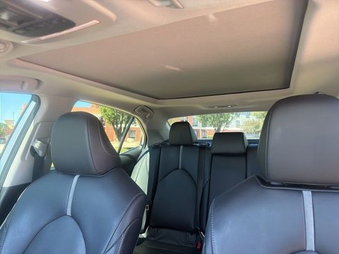 Used 2020 Toyota Camry XSE image 17