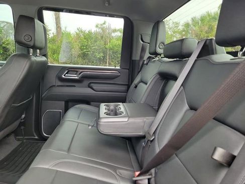 Used 2024 Chevrolet Silverado 2500 LTZ AWD/4WD image 17