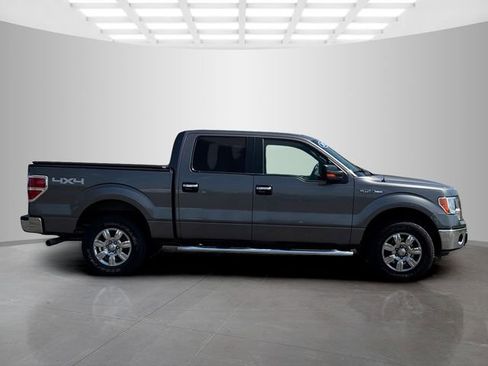 Used 2012 Ford F150 XLT w/ XLT Chrome Pkg image 8